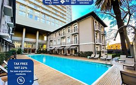 Trendy Apartment In Puerto Madero